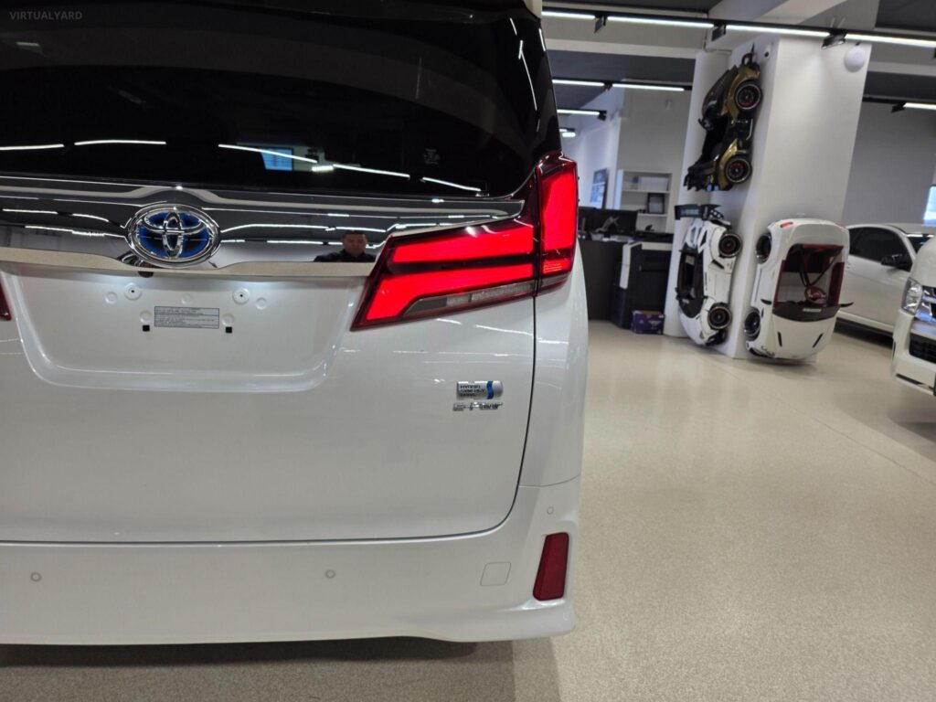 2021 TOYOTA ALPHARD HYBRID AWD AYH30