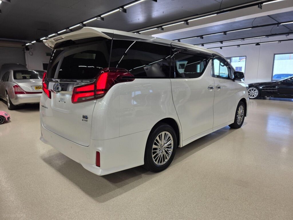 2021 TOYOTA ALPHARD HYBRID AWD AYH30