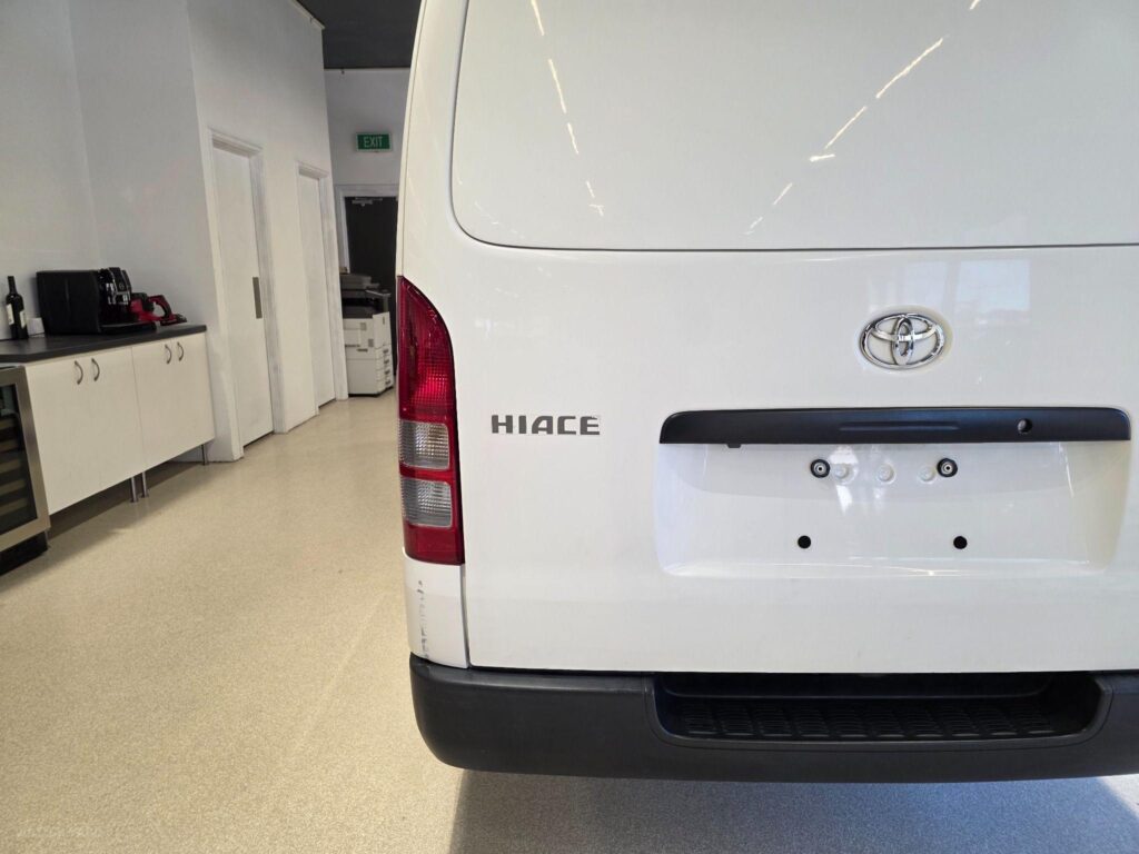 2019 TOYOTA HIACE DX LWB GDH201