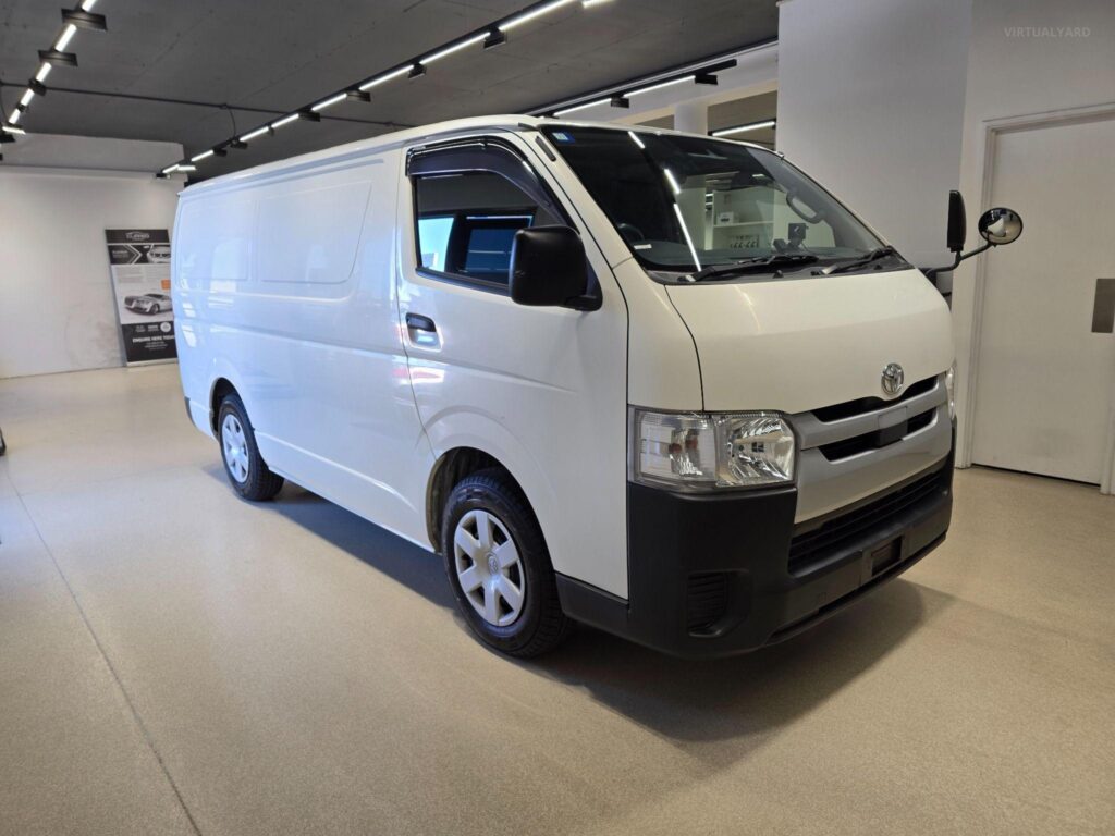 2019 TOYOTA HIACE DX LWB GDH201