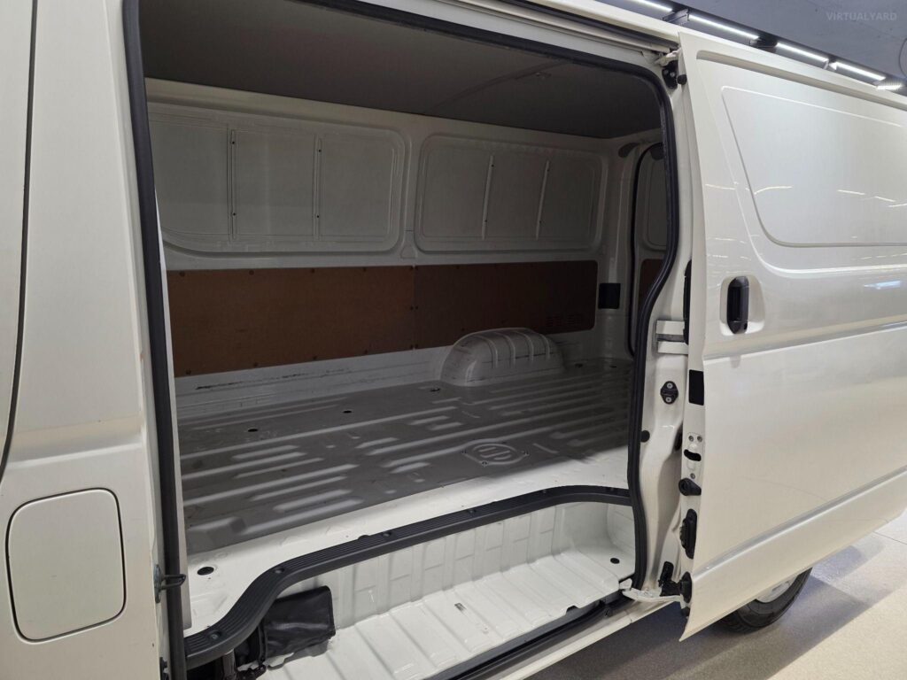 2019 TOYOTA HIACE DX LWB GDH201