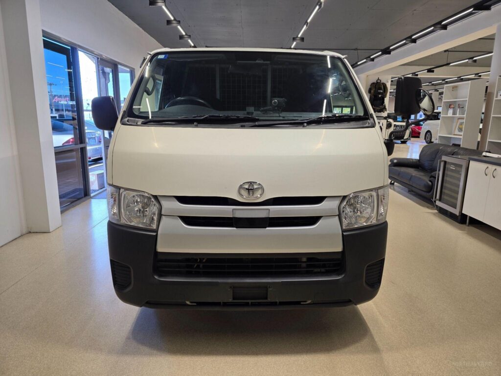 2019 TOYOTA HIACE DX LWB GDH201