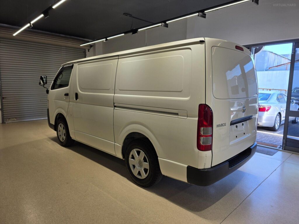2019 TOYOTA HIACE DX LWB GDH201