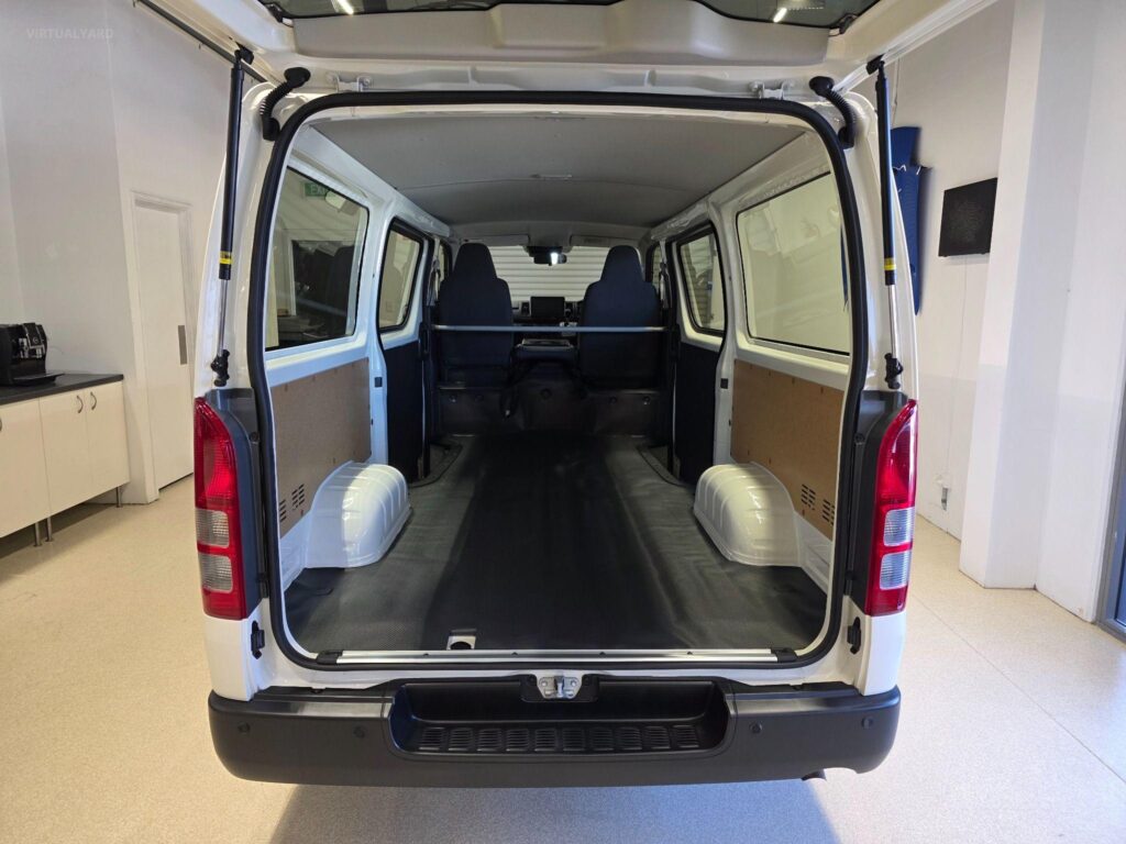 2024 TOYOTA HIACE DX LWB GDH201