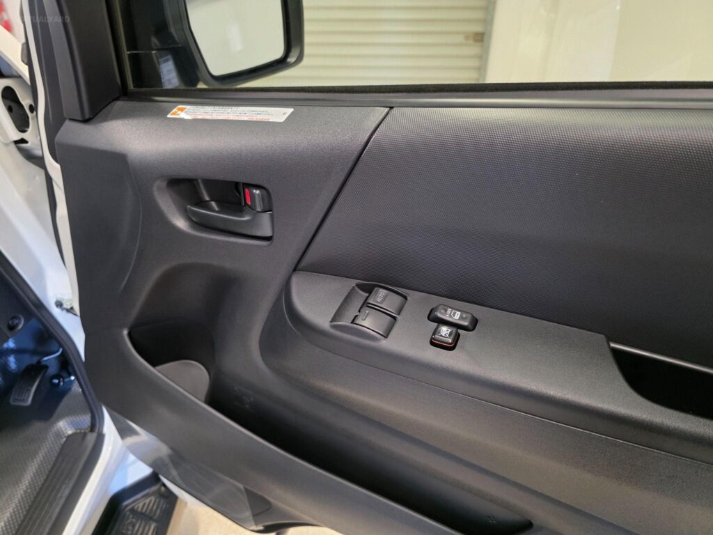 2024 TOYOTA HIACE DX LWB GDH201