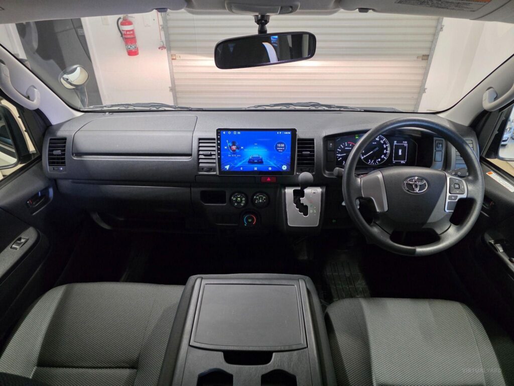 2023 TOYOTA HIACE DX LWB GDH201