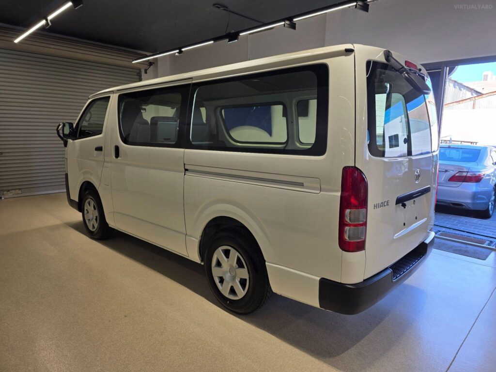 2023 TOYOTA HIACE DX LWB GDH201