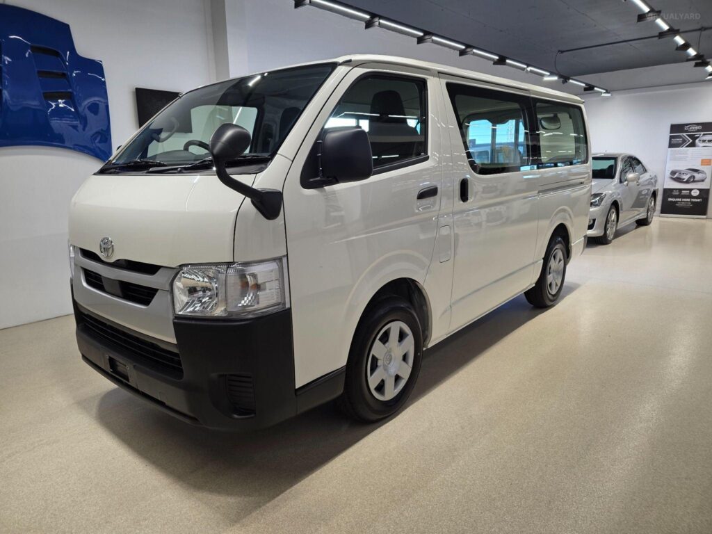 2023 TOYOTA HIACE DX LWB GDH201