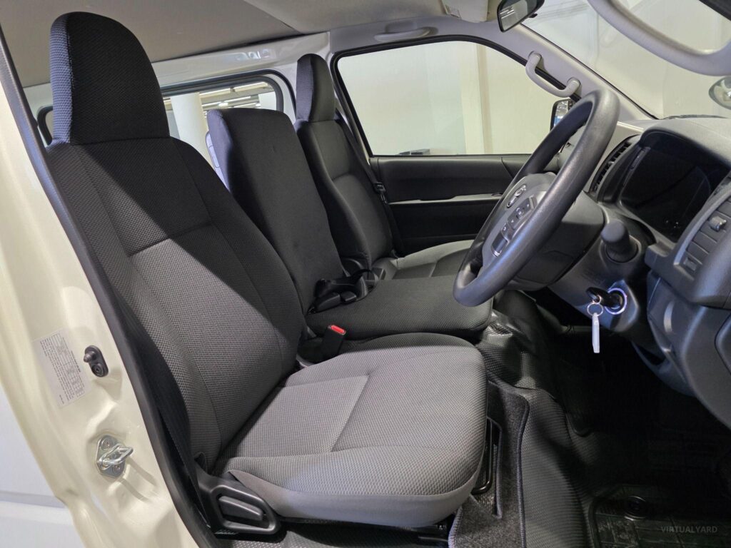 2023 TOYOTA HIACE DX LWB GDH201