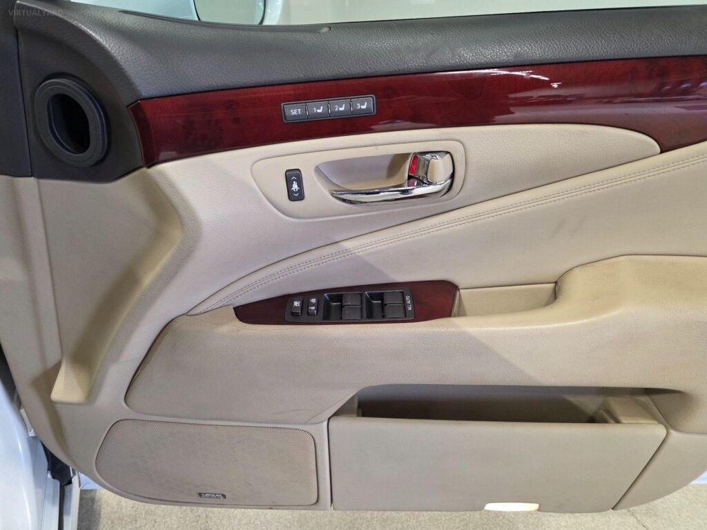2007 LEXUS LS600 V8 Hybrid AWD UVF45