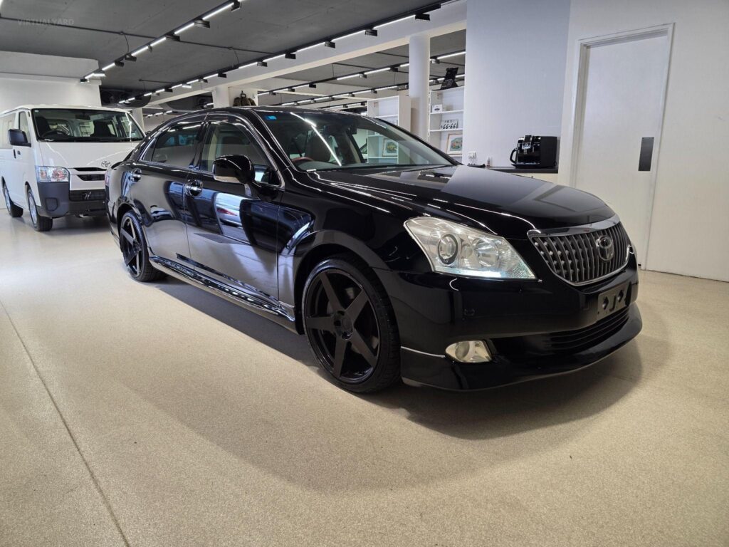 2009 Toyota Crown Majesta 4 Seater G Type F Package URS206