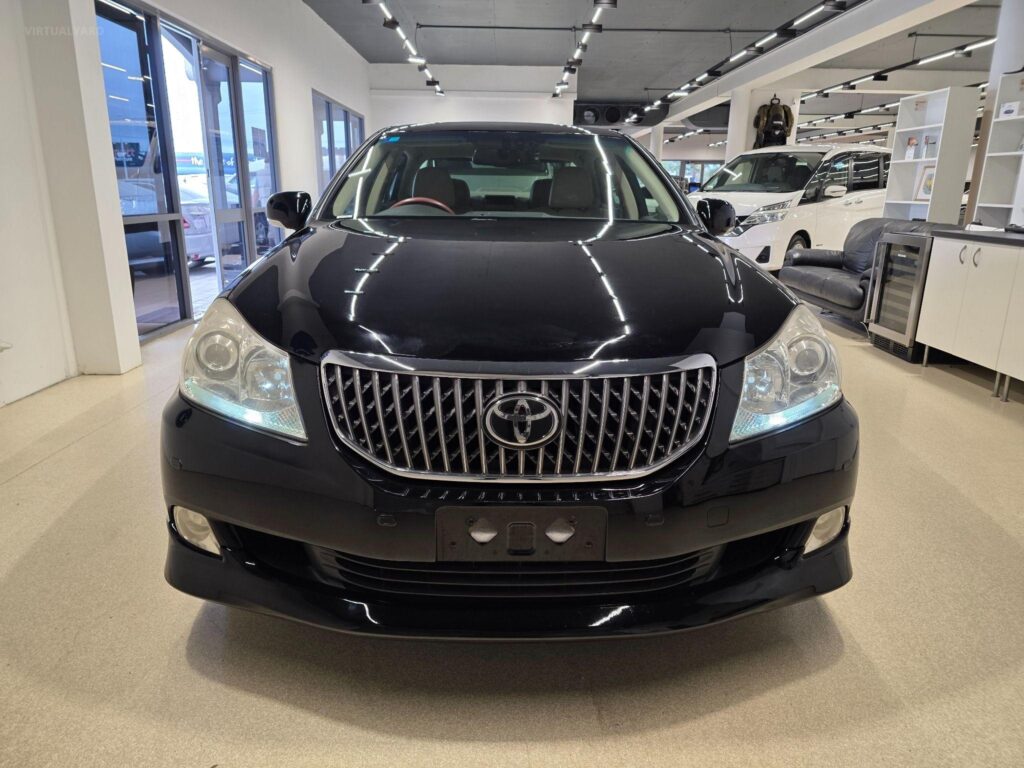 2009 Toyota Crown Majesta 4 Seater G Type F Package URS206