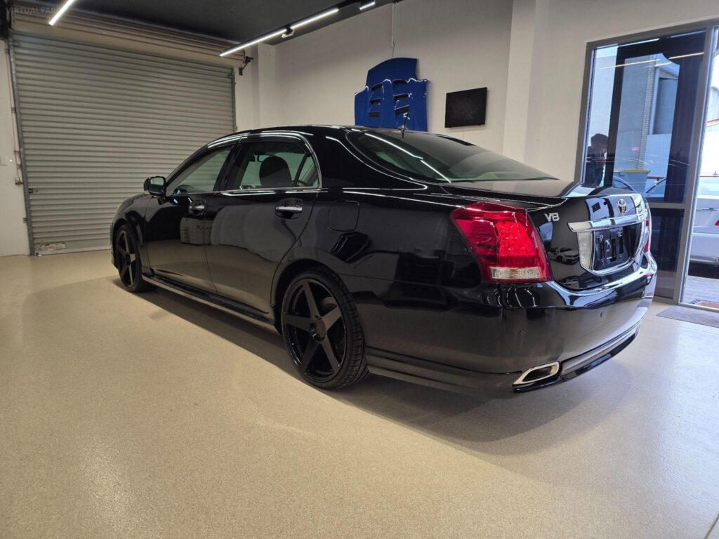 2009 Toyota Crown Majesta 4 Seater G Type F Package URS206