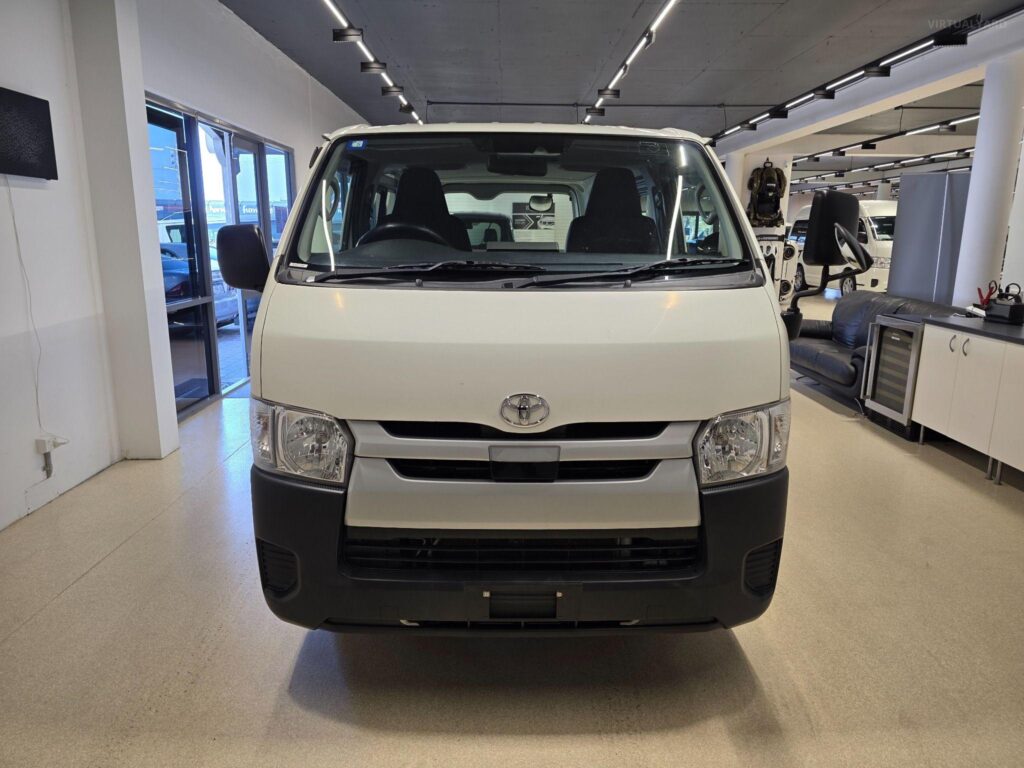 2020 TOYOTA HIACE DX GL GDH201