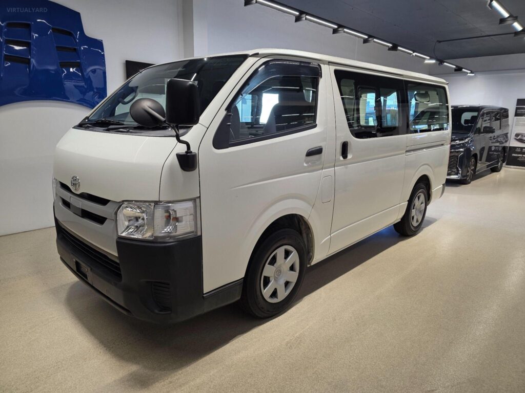 2020 TOYOTA HIACE DX GL GDH201