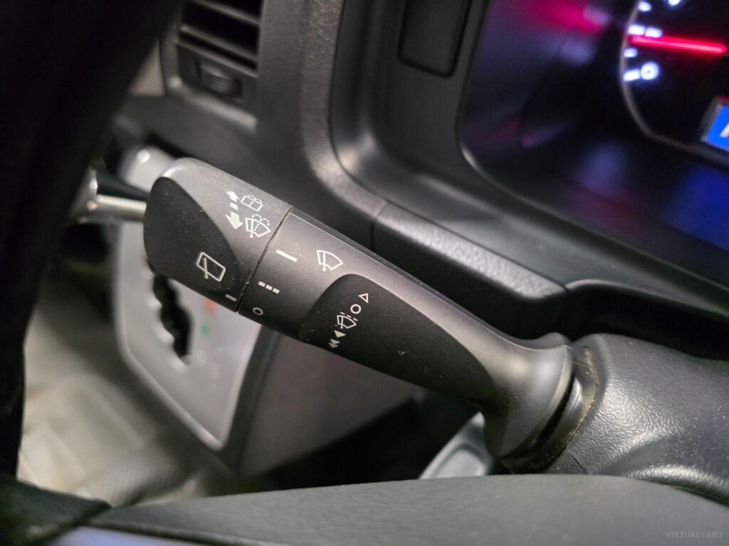 2020 TOYOTA HIACE DX GL GDH201