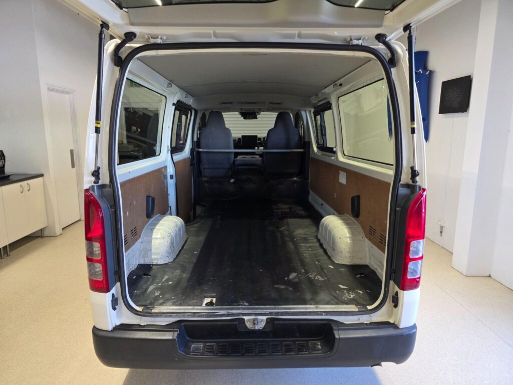 2020 TOYOTA HIACE DX GL GDH201