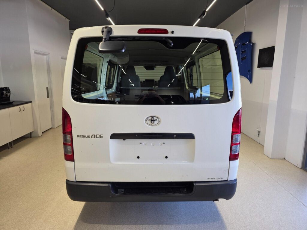 2020 TOYOTA HIACE DX GL GDH201