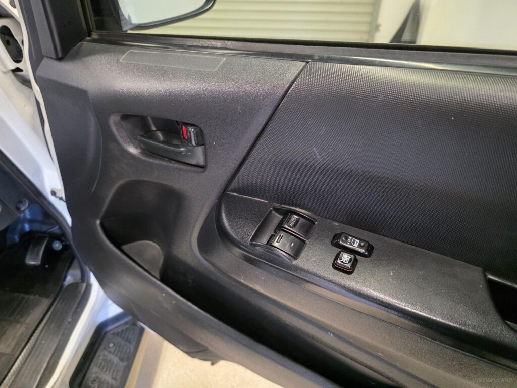 2020 TOYOTA HIACE DX GL GDH201