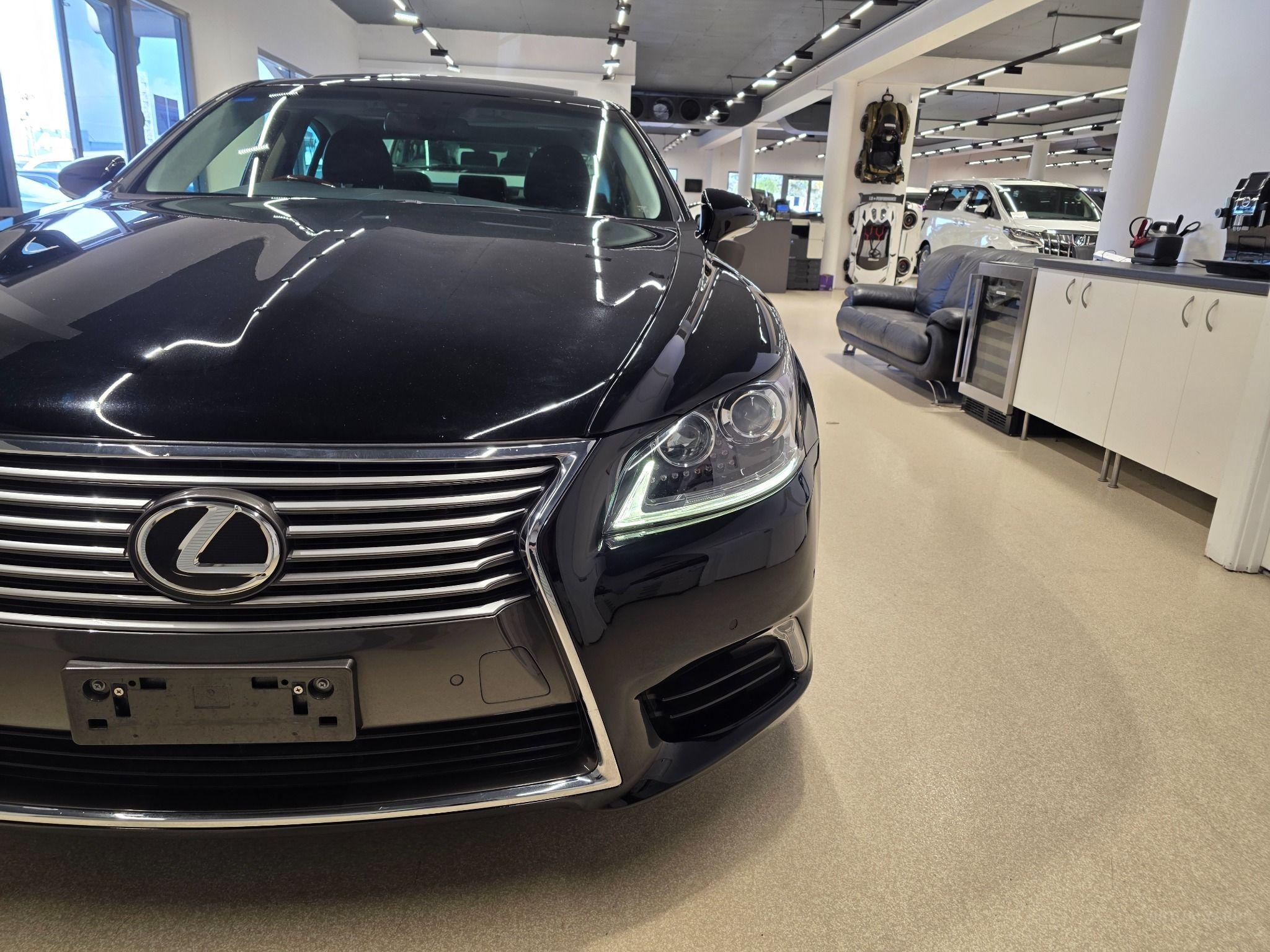 2013 LEXUS LS460 AWD USF45