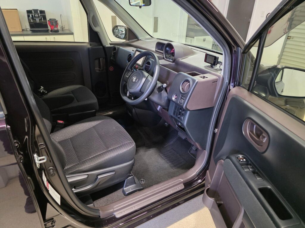 2016 Toyota Spade F