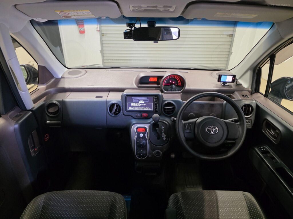 2016 Toyota Spade F
