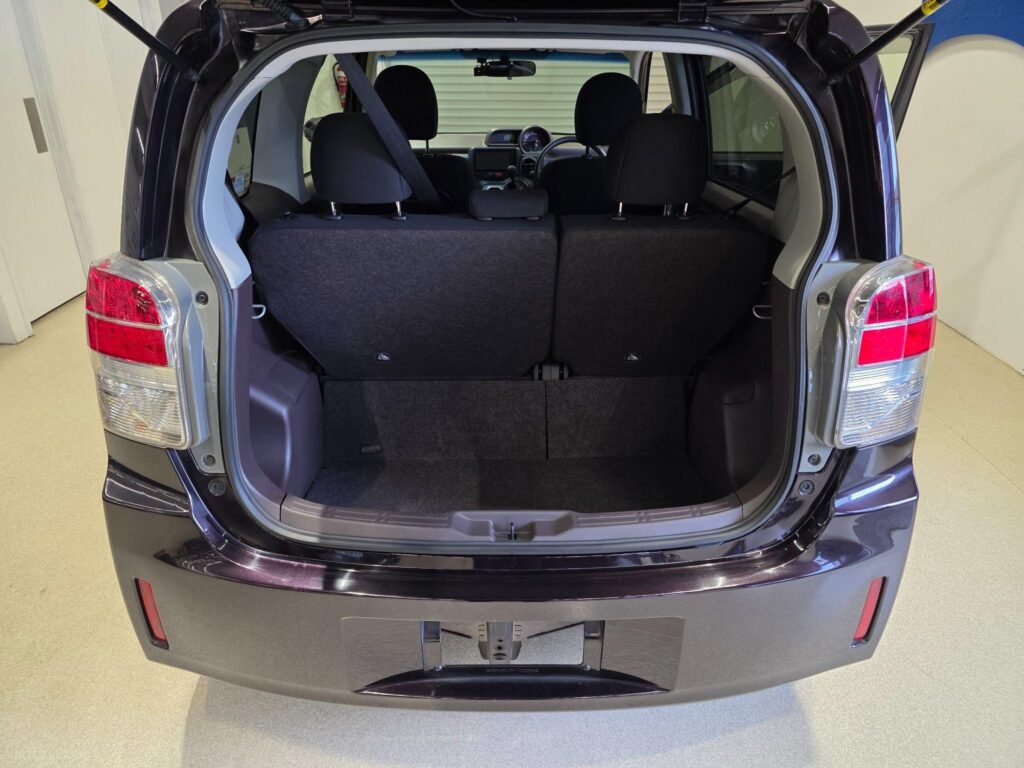 2016 Toyota Spade F