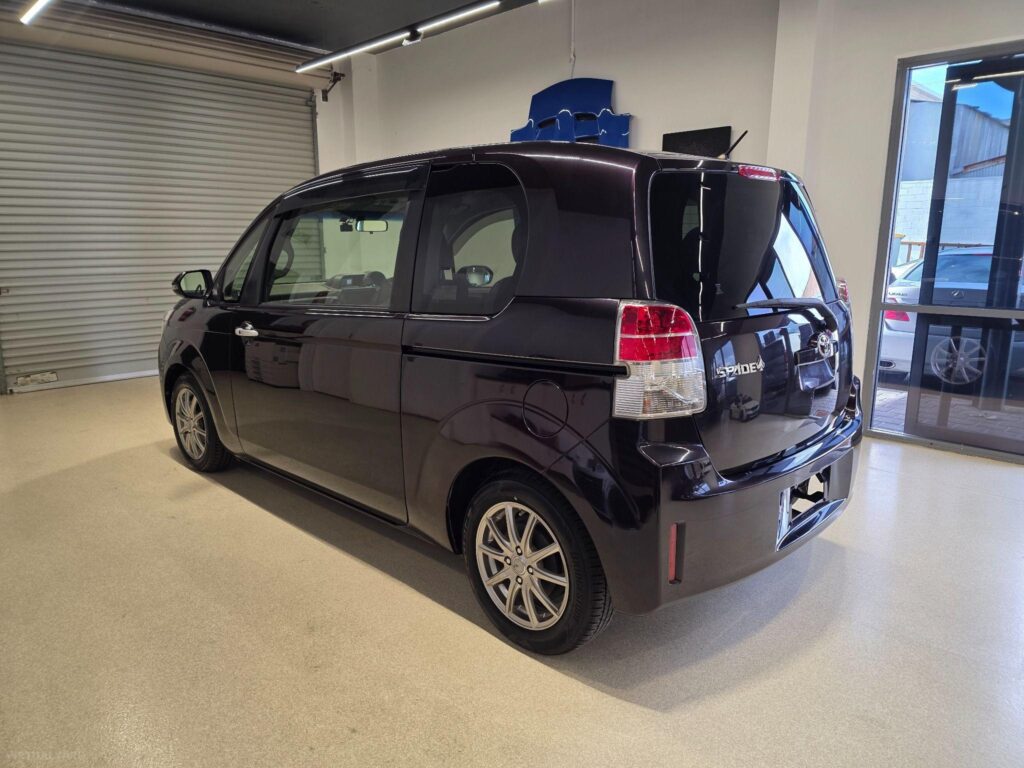 2016 Toyota Spade F
