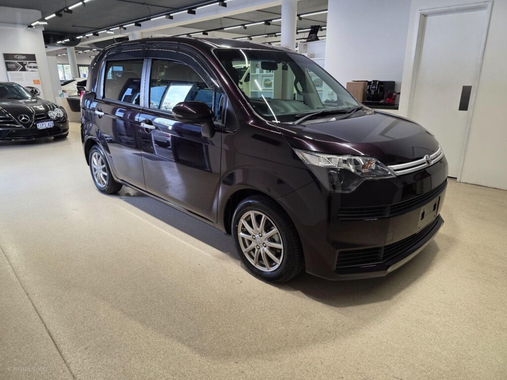 2016 Toyota Spade F