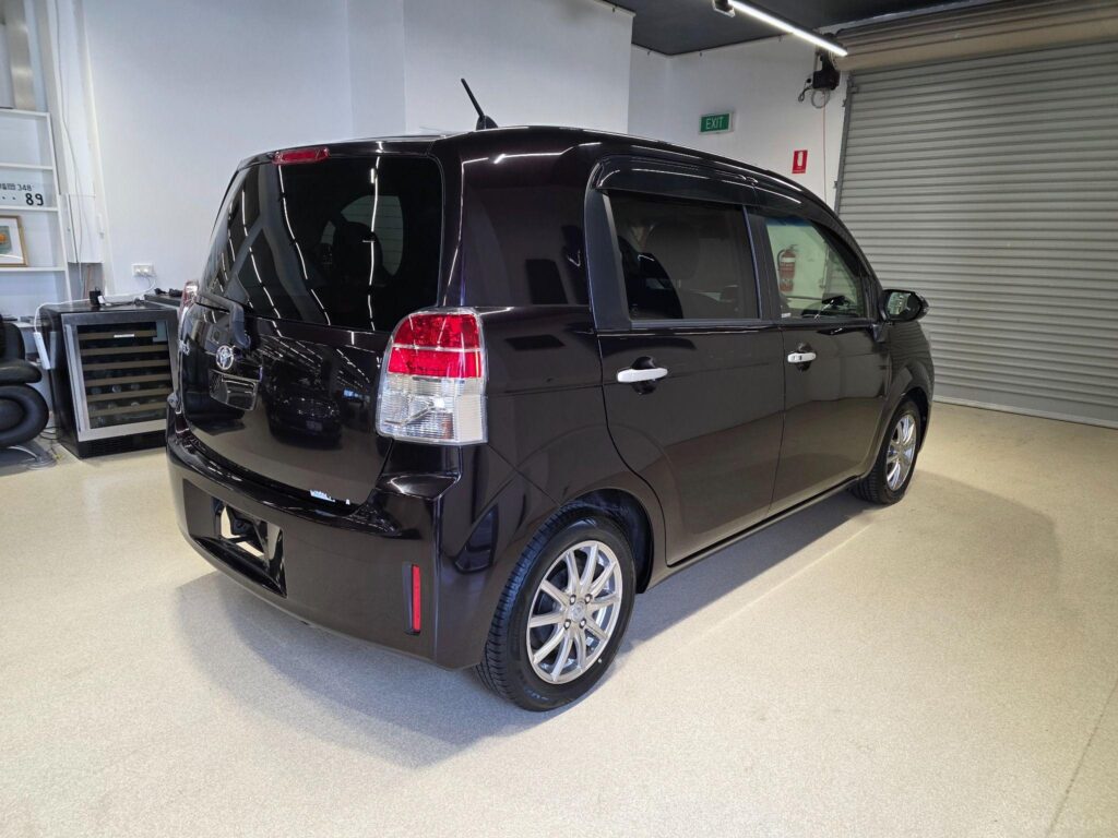 2016 Toyota Spade F