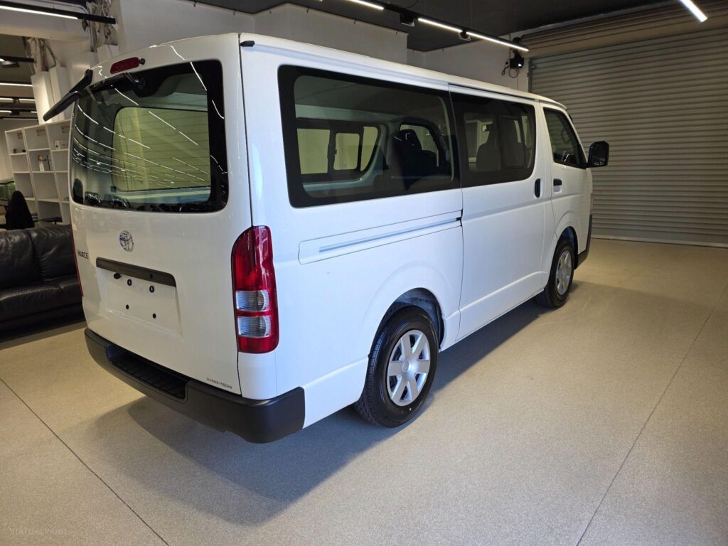 2023 TOYOTA HIACE DX LWB GDH201