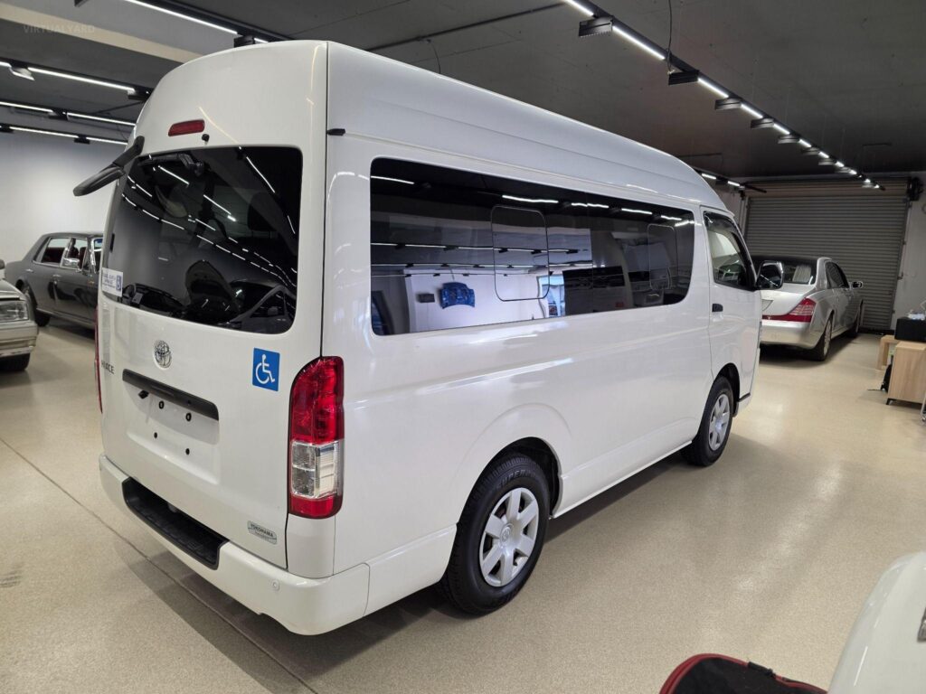 2017 TOYOTA HIACE Welcab TRH200