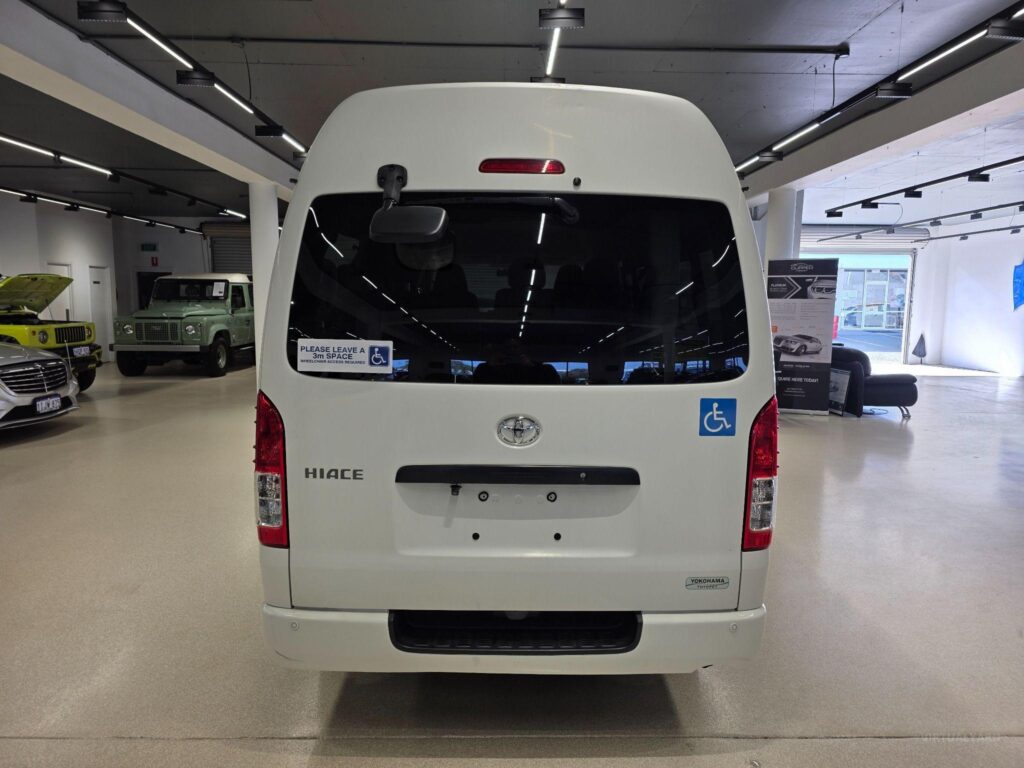 2017 TOYOTA HIACE Welcab TRH200