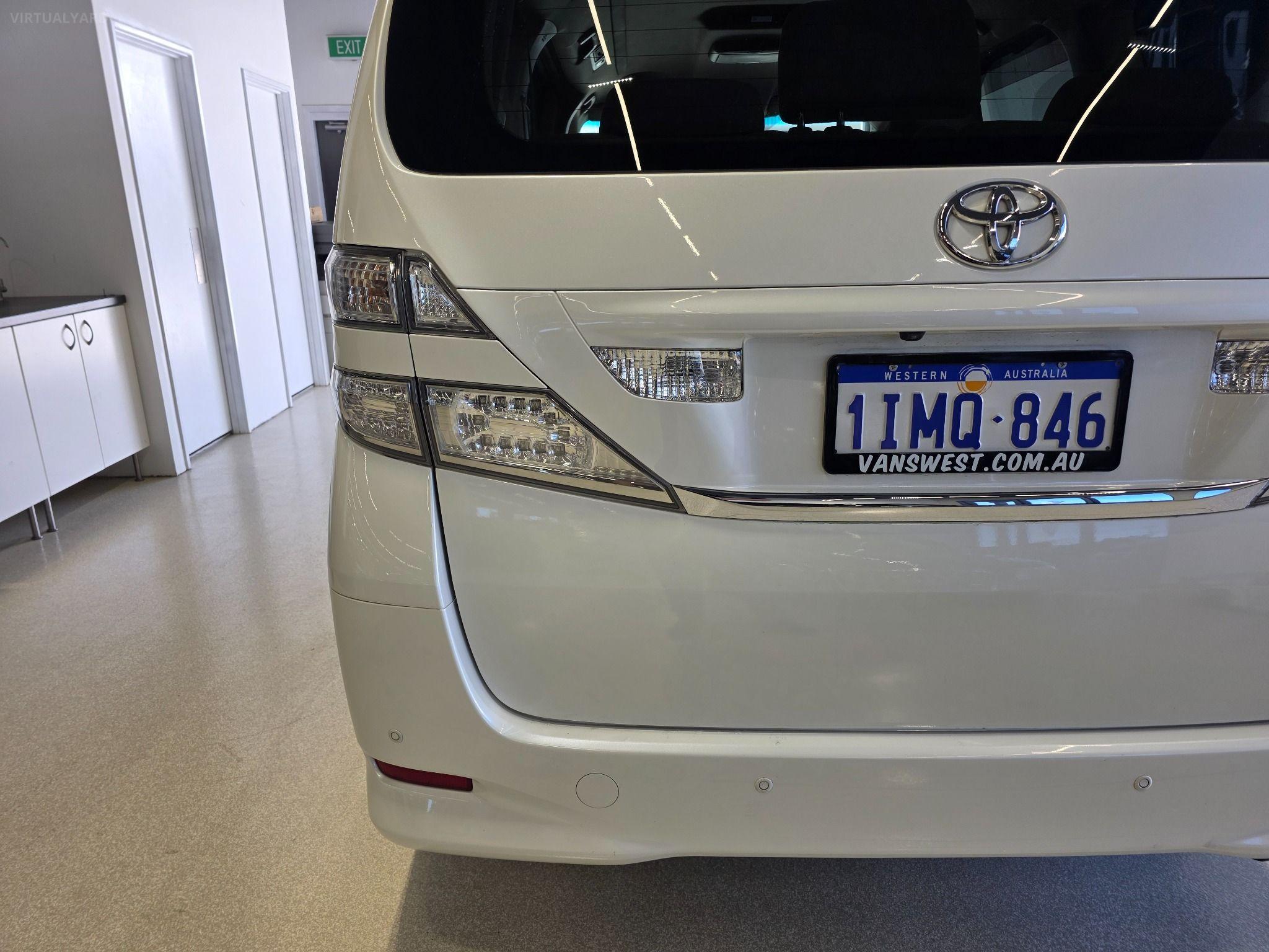 2009 TOYOTA Vellfire 2.4X WITH SIDE LIFT-UP SEAT ANH20