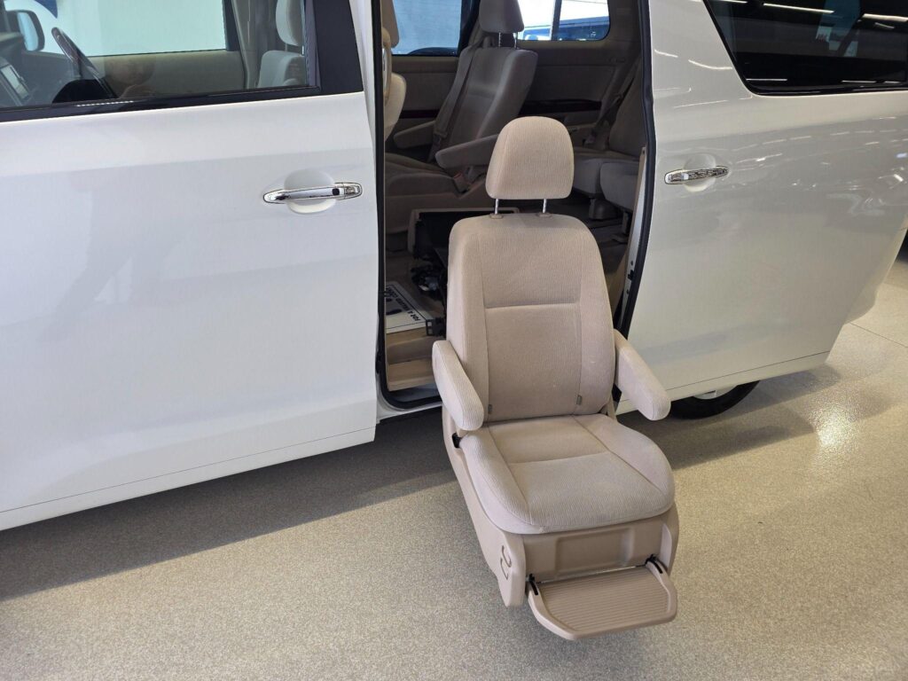 2009 TOYOTA Vellfire 2.4X WITH SIDE LIFT-UP SEAT ANH20