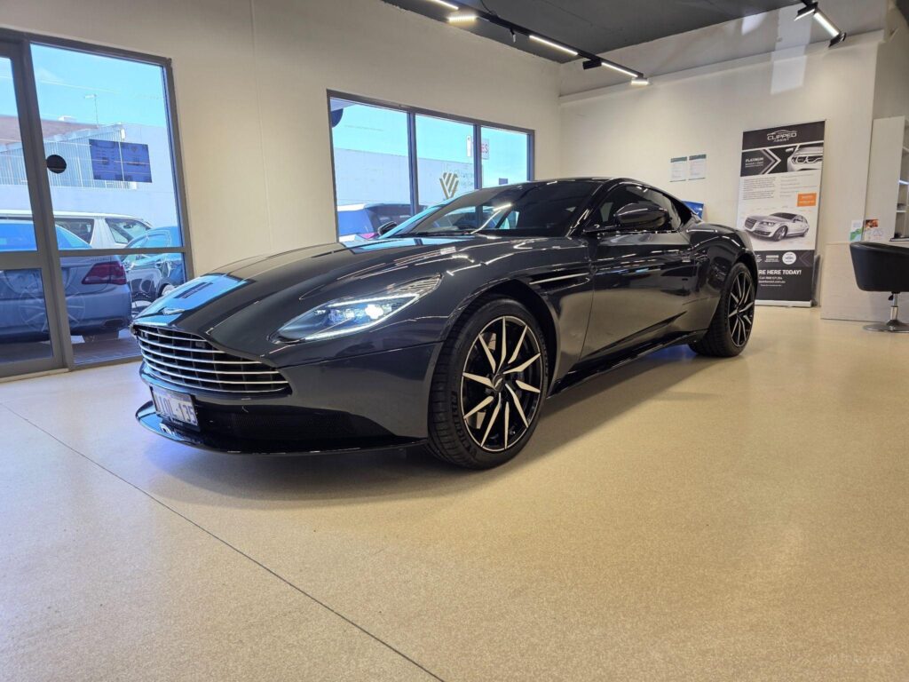2017 ASTON MARTIN DB11 V12 TWIN TURBO LAUNCH EDITION MY17