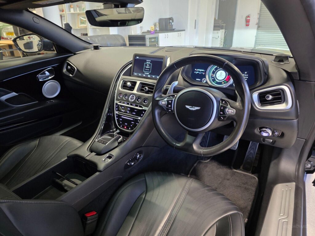 2017 ASTON MARTIN DB11 V12 TWIN TURBO LAUNCH EDITION MY17