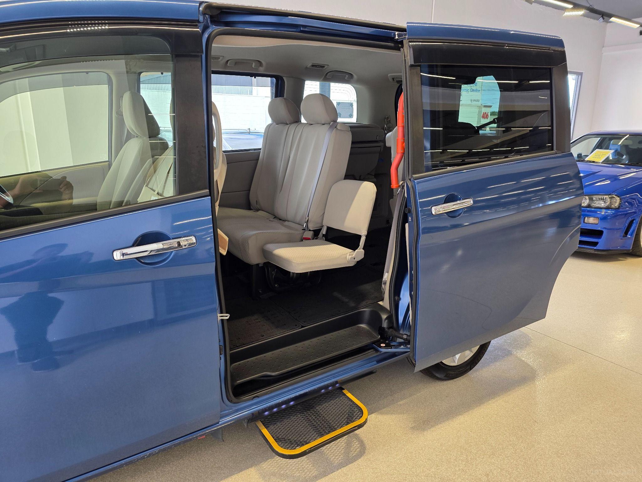 2019 NISSAN SERENA S ANCIENTE Welcab