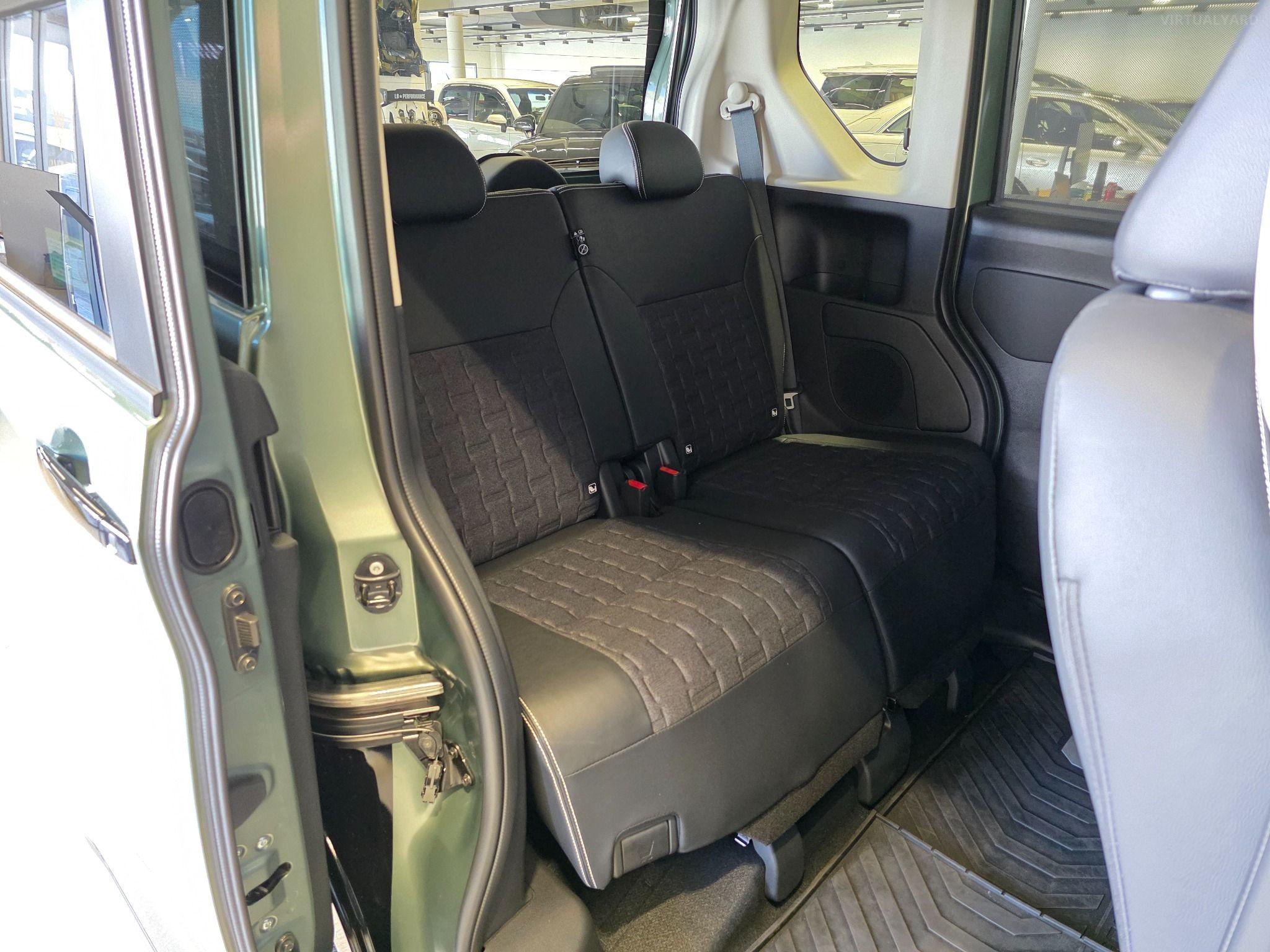 2023 Mitsubishi DELICA MINI Hybrid AWD