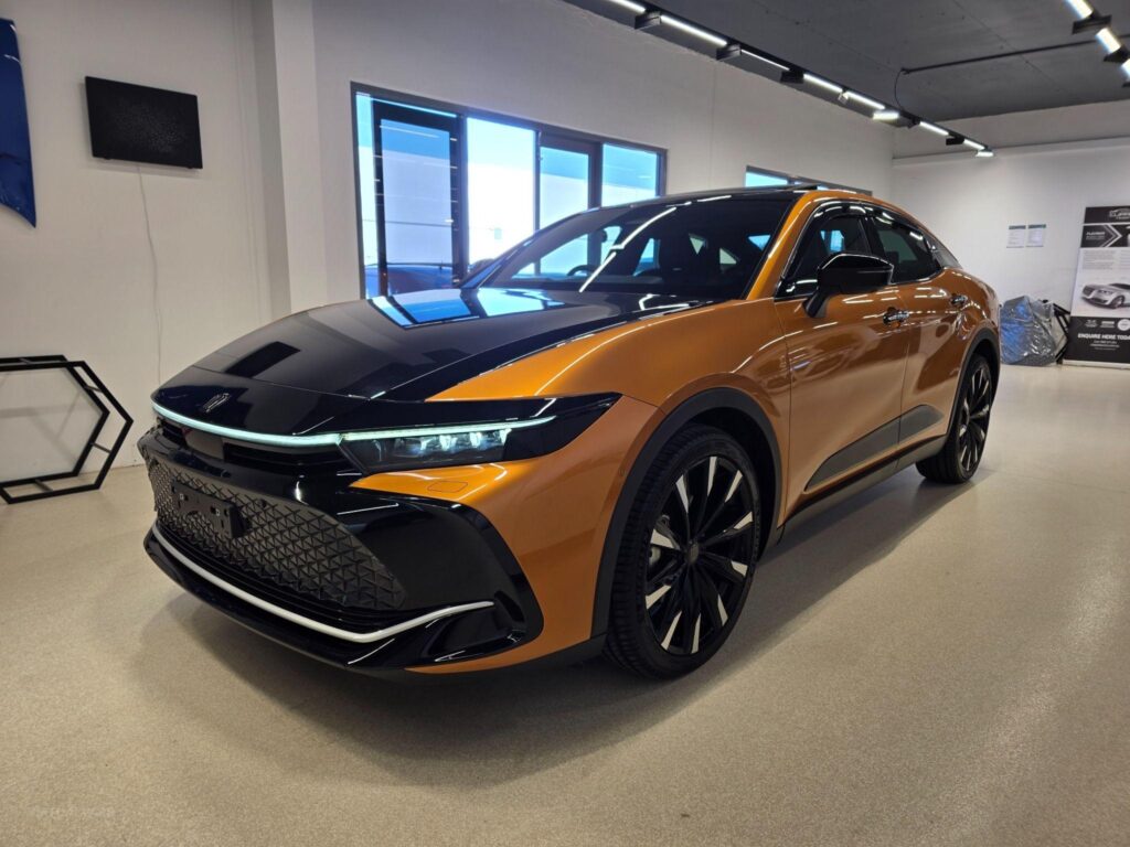 2022 TOYOTA CROWN CROSSOVER RS TURBO HYBRID TZSH35