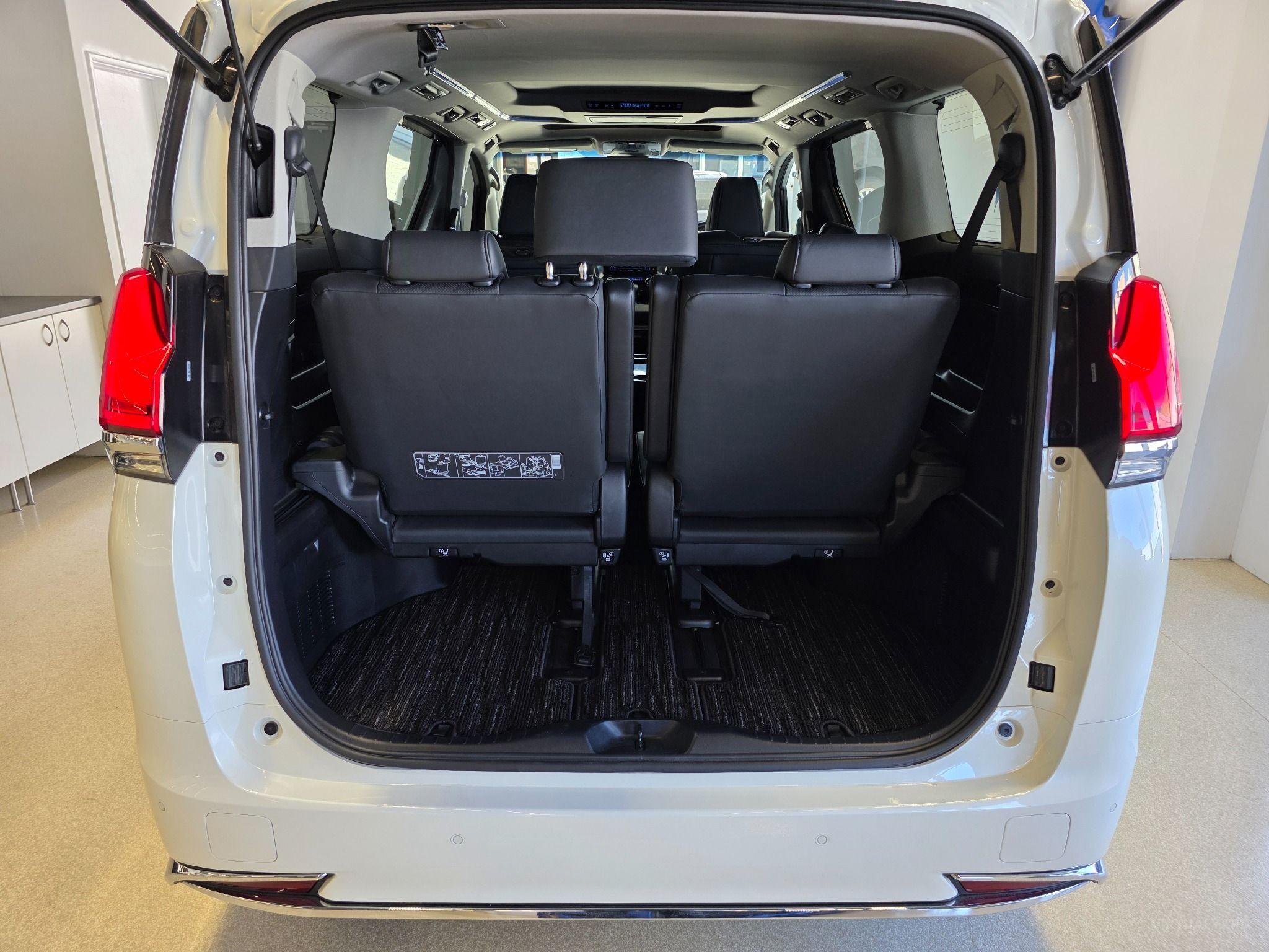 2023 Toyota Alphard 2.5 S C Package AGH30 ( Lexus LM Conversion)