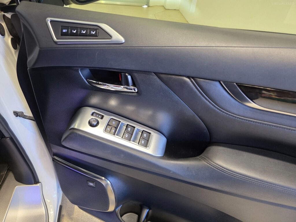 2015 TOYOTA ALPHARD HYBRID AWD