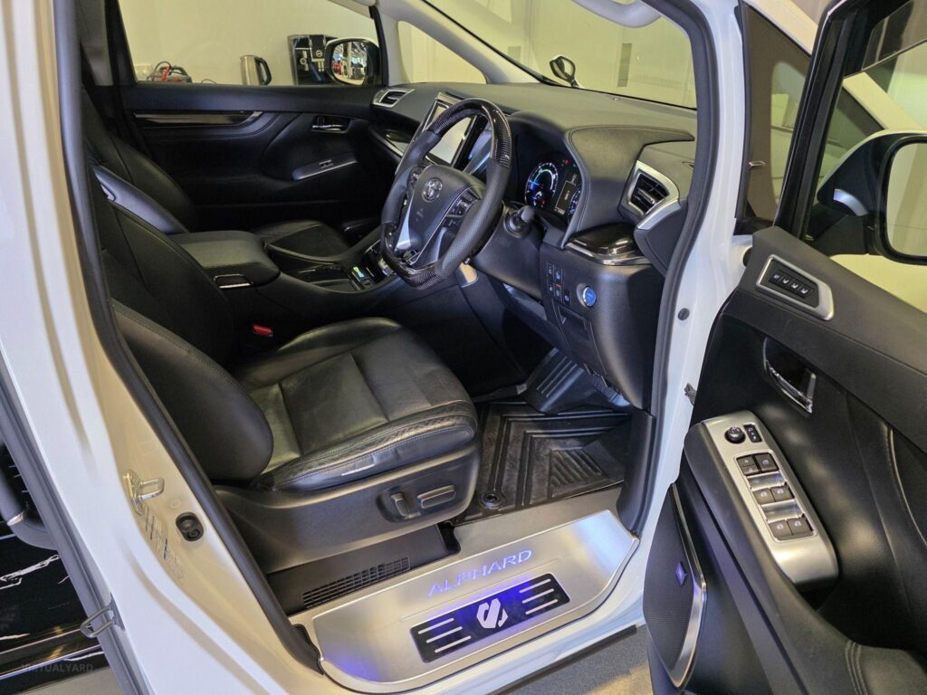 2015 TOYOTA ALPHARD HYBRID AWD