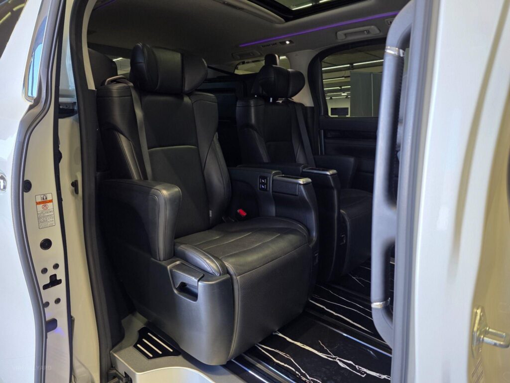 2015 TOYOTA ALPHARD HYBRID AWD