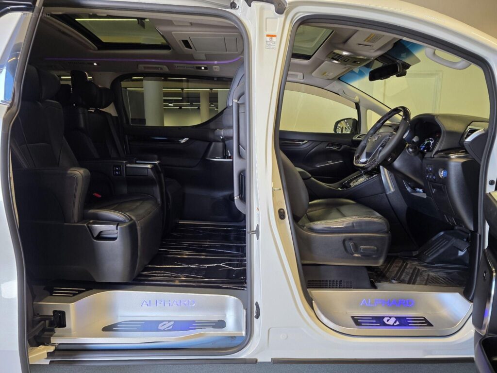 2015 TOYOTA ALPHARD HYBRID AWD