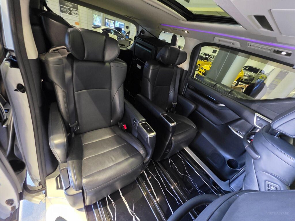 2015 TOYOTA ALPHARD HYBRID AWD