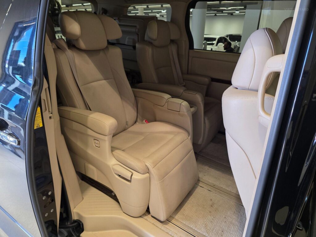 2011 TOYOTA ALPHARD GGH20 V6