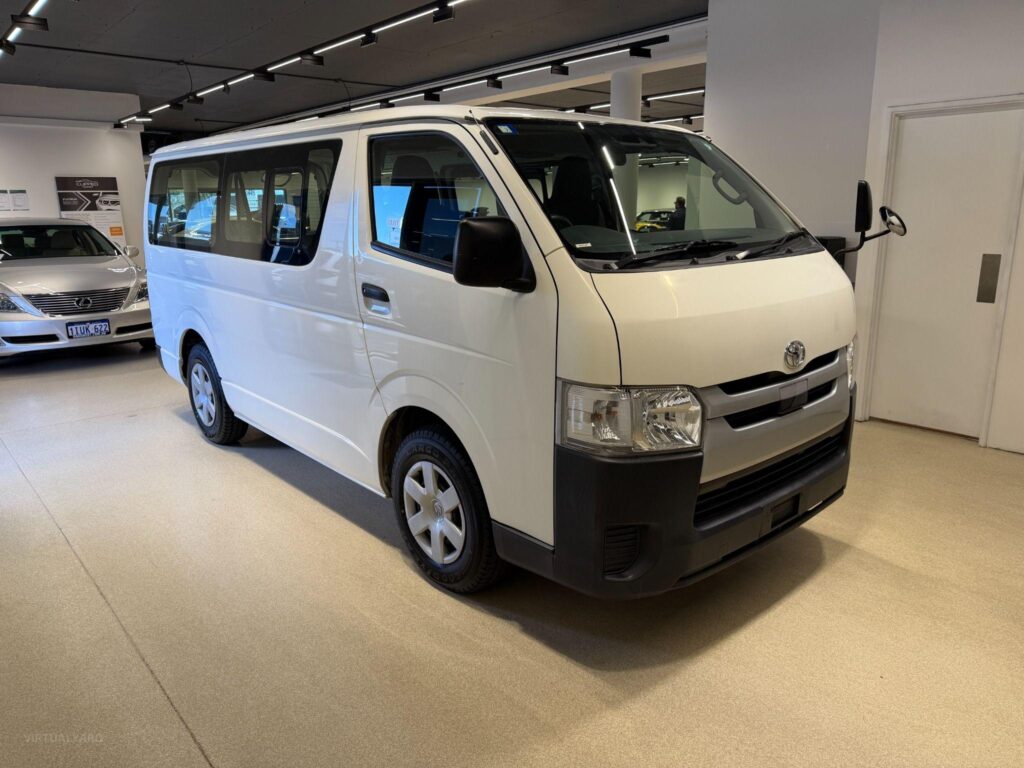2019 TOYOTA HIACE LWB TRH200