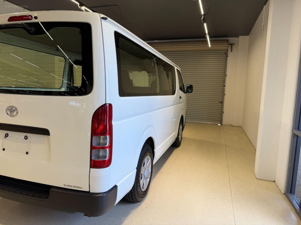 2019 TOYOTA HIACE LWB TRH200