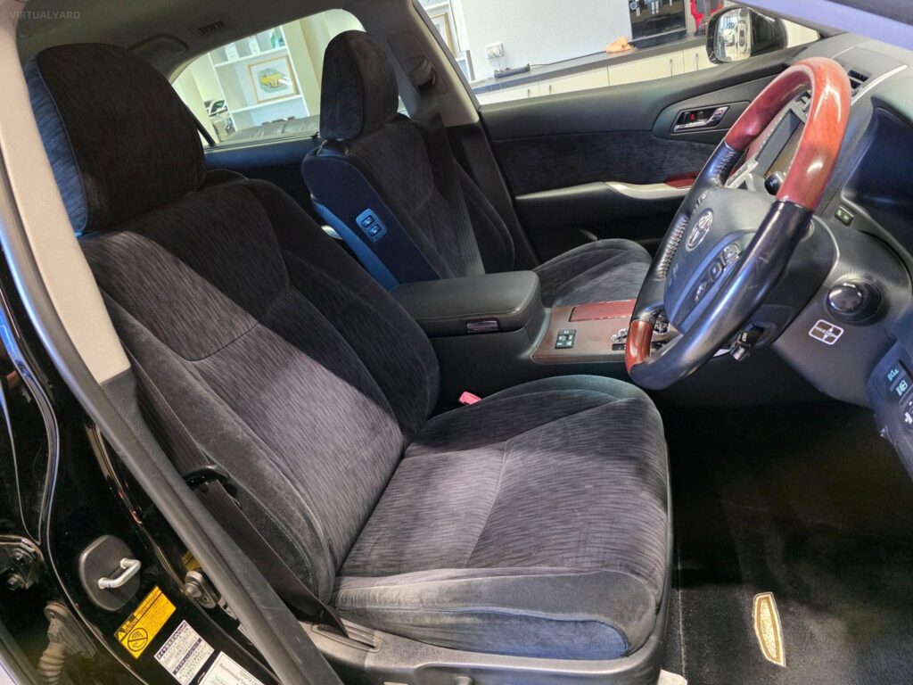 2010 Toyota Crown MAJESTA C-TYPE 2WD URS206
